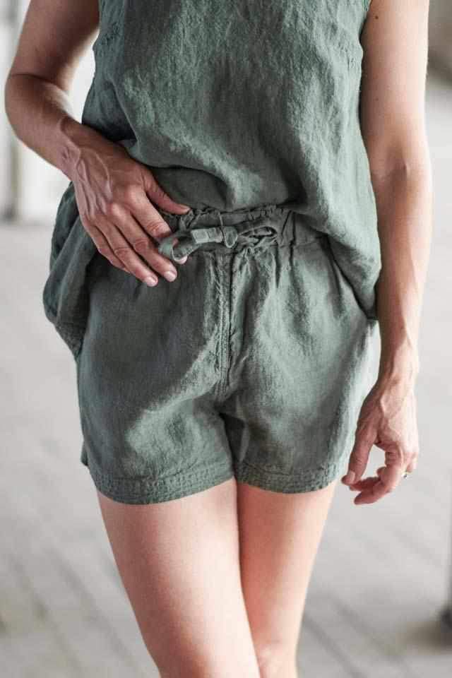 Linen Shorts Sage